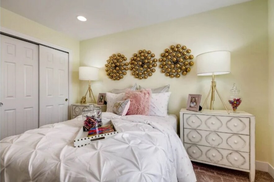 Second bedroom - 16154 E 47th Dr