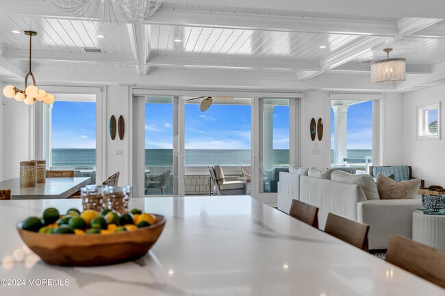 Building Photo - 3574 Ocean Terrace