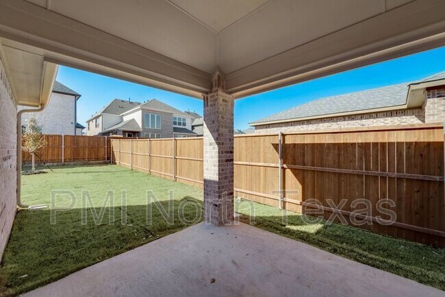 Building Photo - 309 Amenduni Ln