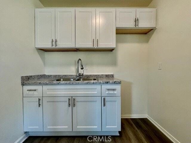 Building Photo - 1811 W Sallie Ln
