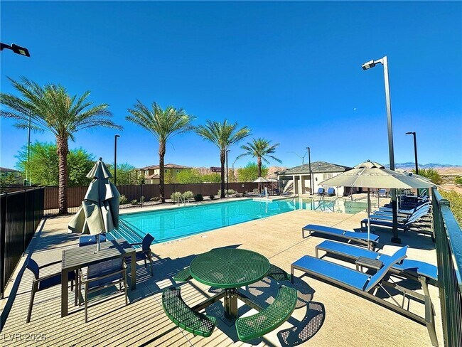 Building Photo - 20 Barbara Ln