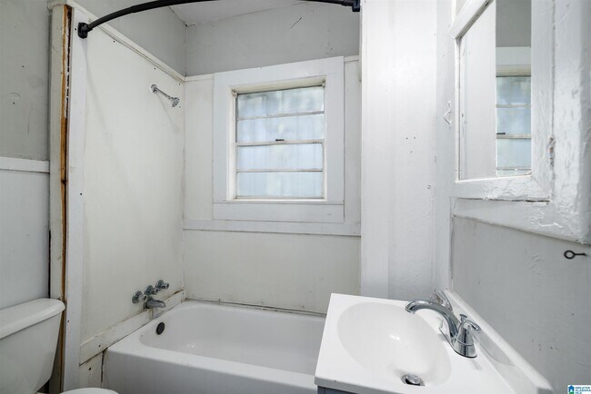 Building Photo - 129 68th St N