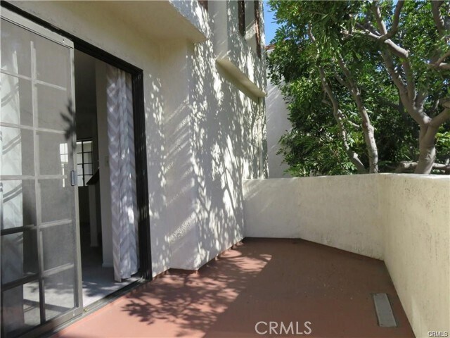 Building Photo - 2931 Plaza del Amo
