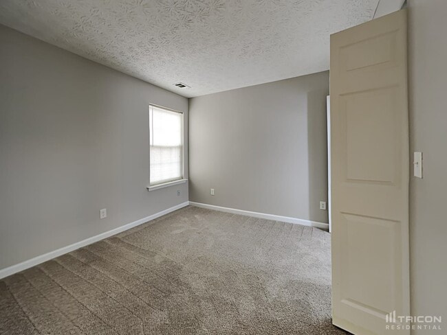 Building Photo - 148 Silver Fox Trail
