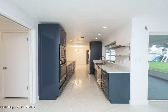 Building Photo - 311 12th Terrace