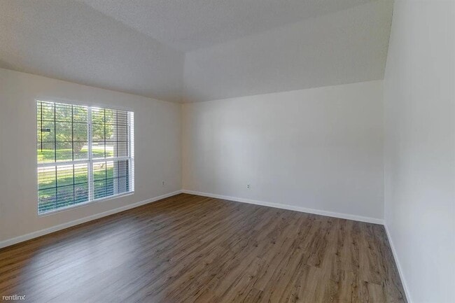 Building Photo - 6707 Carisbrooke Ln