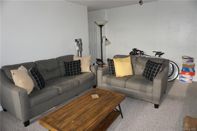 Building Photo - 3311 Giles Pl