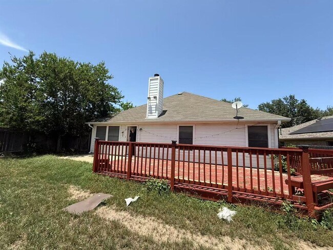 Building Photo - 17825 Madden Dr