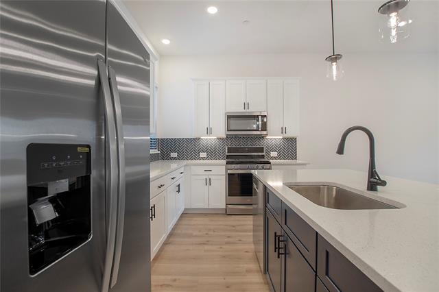 Building Photo - 1240 Eureka Spgs St