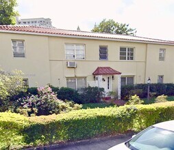 Building Photo - 28 Majorca Ave