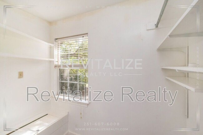 Building Photo - 2949 Cloverland Ct