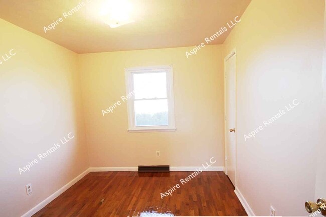 Building Photo - 4404 Rice Rd