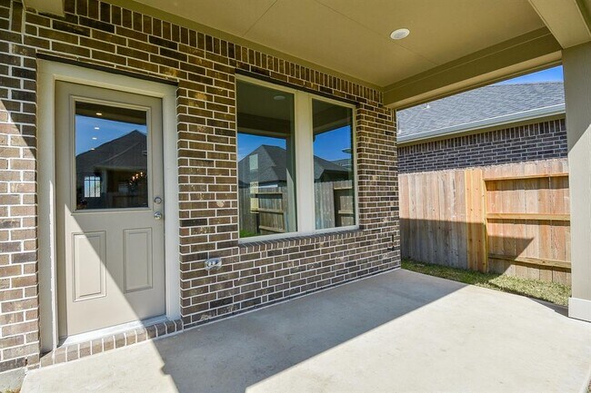 Building Photo - 19411 Hillside Pasture Ln