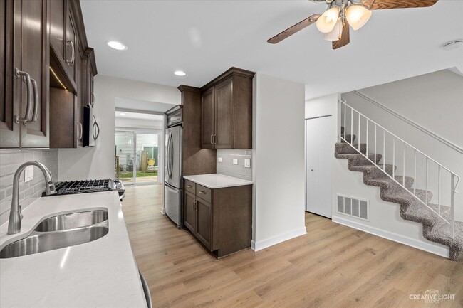 Building Photo - 2629 Oakshire Ct