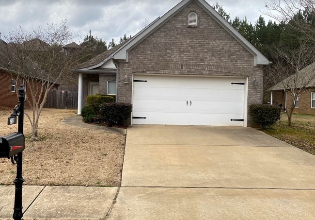 Building Photo - 250 Oxmoor Pl