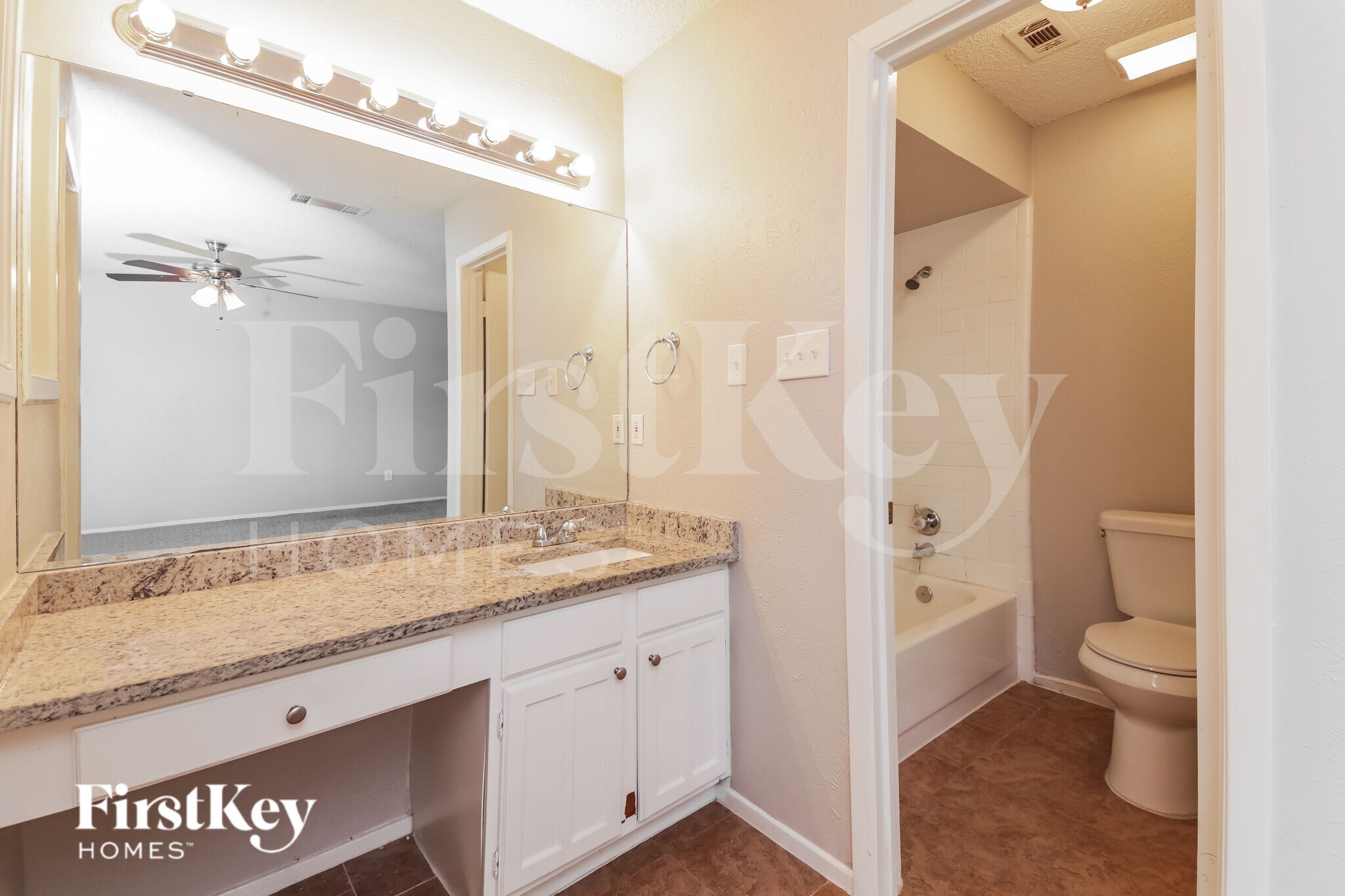 Building Photo - 8902 Deerwood Dr