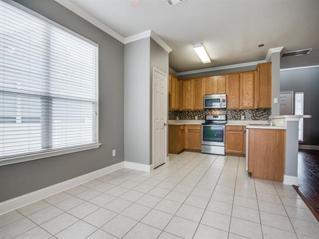 Building Photo - 10120 Cherry Hill Ln