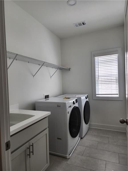 Building Photo - 1241 Westshore Dr