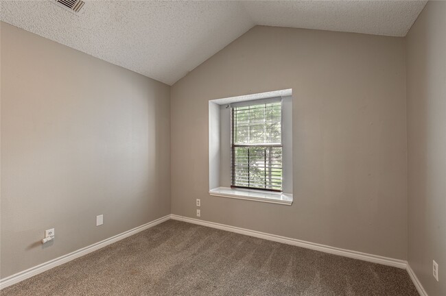 Building Photo - 1228 Ave O