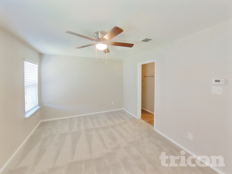 Building Photo - 1114 Bellevue Dr