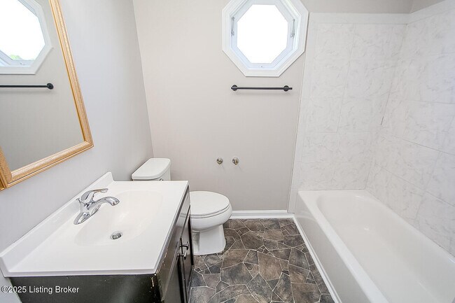 Building Photo - 6305 Leisure Ln