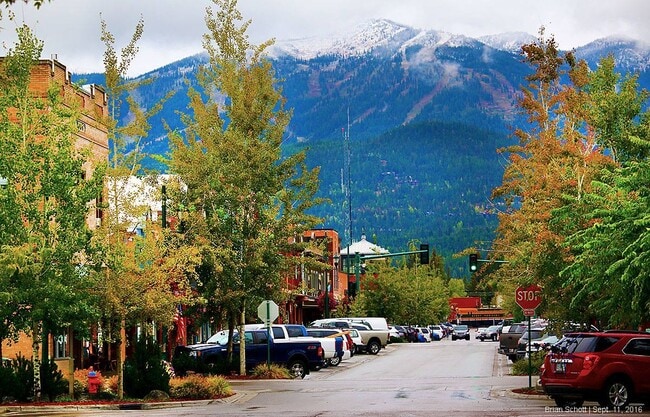 Building Photo - 2Bed 1Bath Whitefish Downtown Home