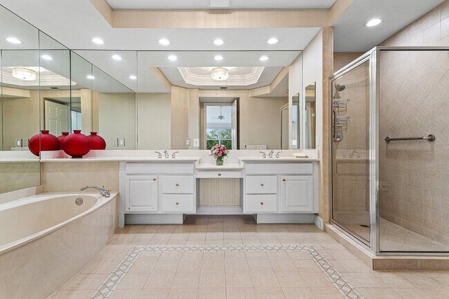 Building Photo - 6309 Graycliff Dr