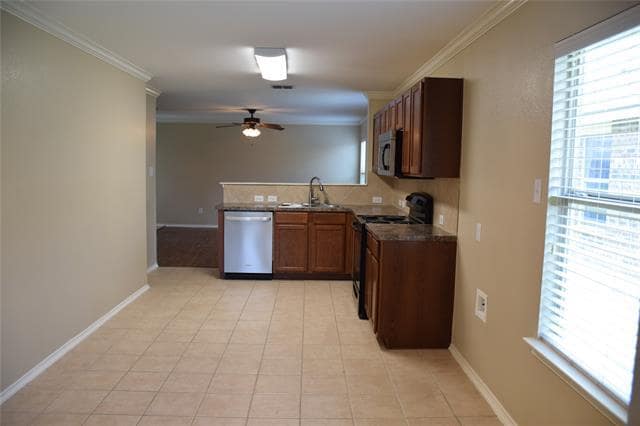 Building Photo - 9016 Quarry Ridge Trail