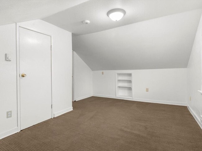 Building Photo - 5428 S Cedar St