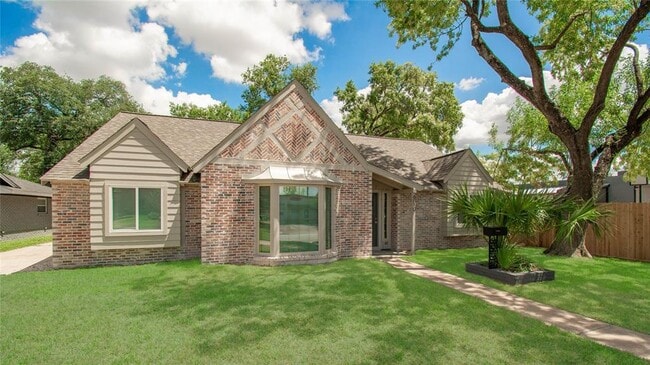Building Photo - 6810 Northampton Way
