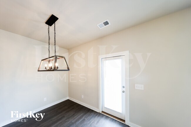 Building Photo - 20 Co Rd 1702