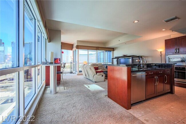 Building Photo - 4575 Dean Martin Dr