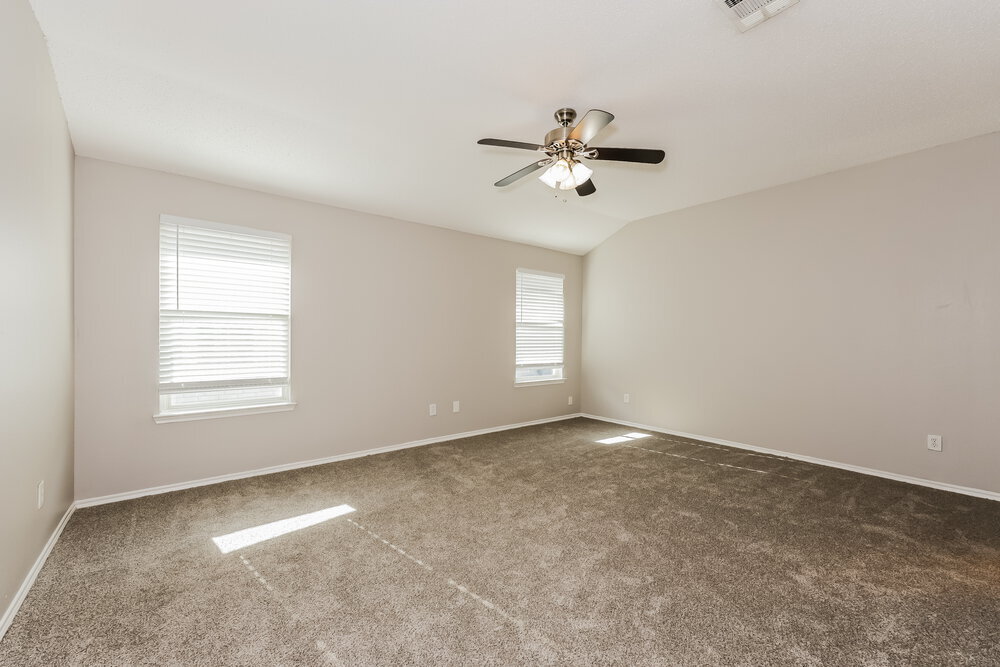 Building Photo - 1711 Venus Dr W