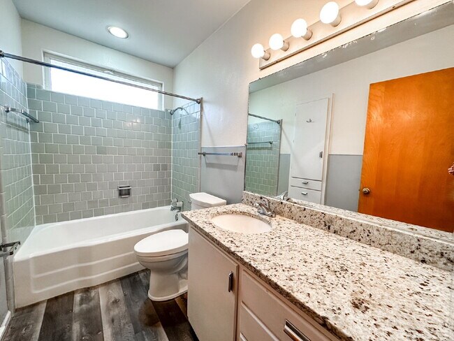 Building Photo - 3-Bedroom Home with Large Backyard!
