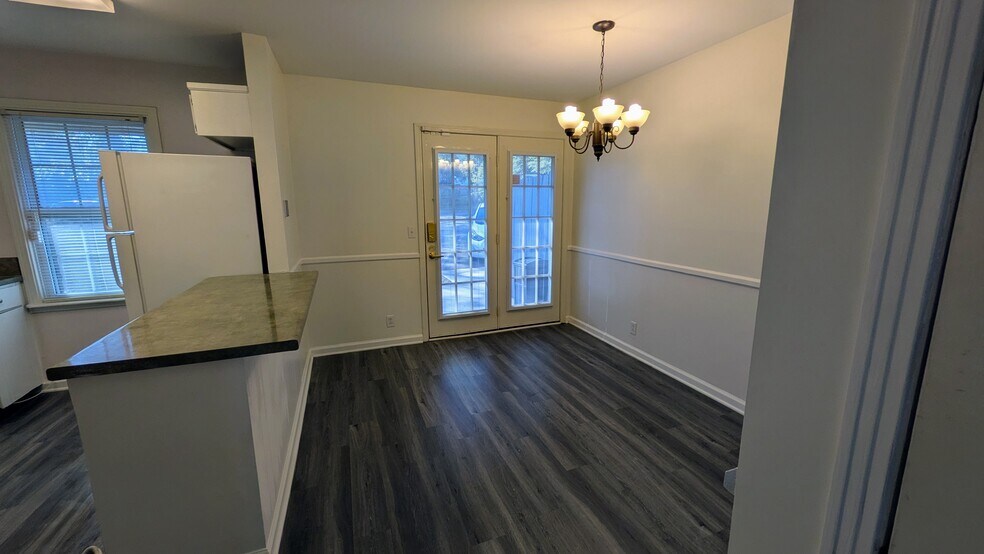 Dining Room - 510 Basswood Ave