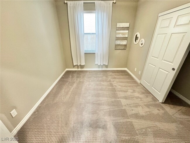 Building Photo - 3215 Alpine Aster Ave