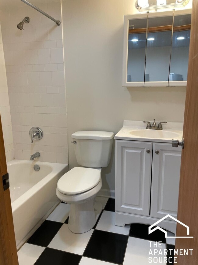 Building Photo - 2230 N Lockwood Ave