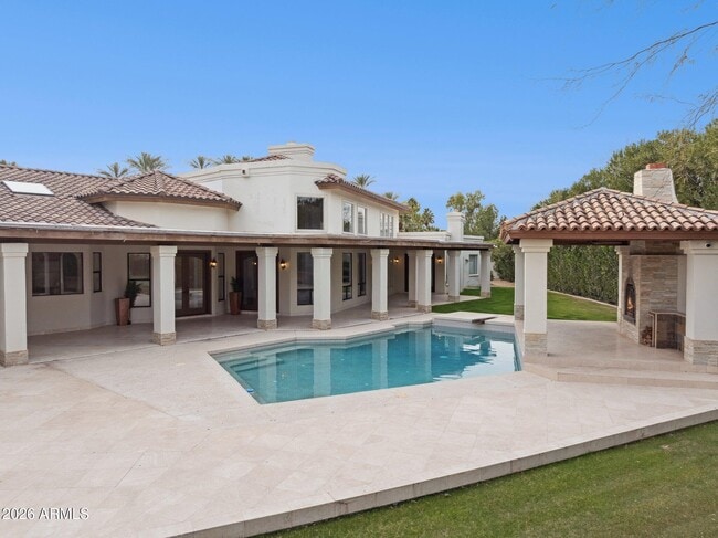 Building Photo - 8303 N 61st Pl