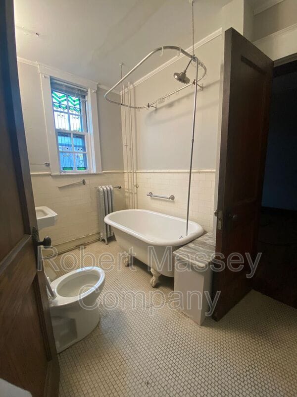 Building Photo - 2014 Cherokee Pkwy