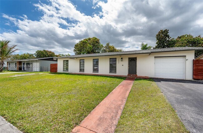 Building Photo - 10954 SW 157th Terrace