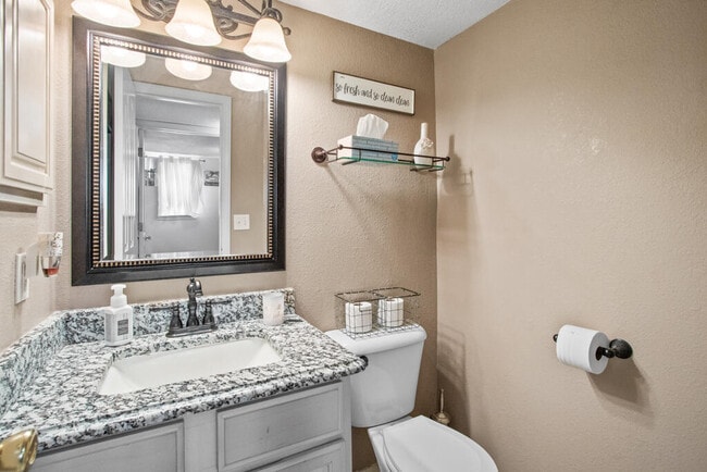 Building Photo - 12504 Sun Flare Dr