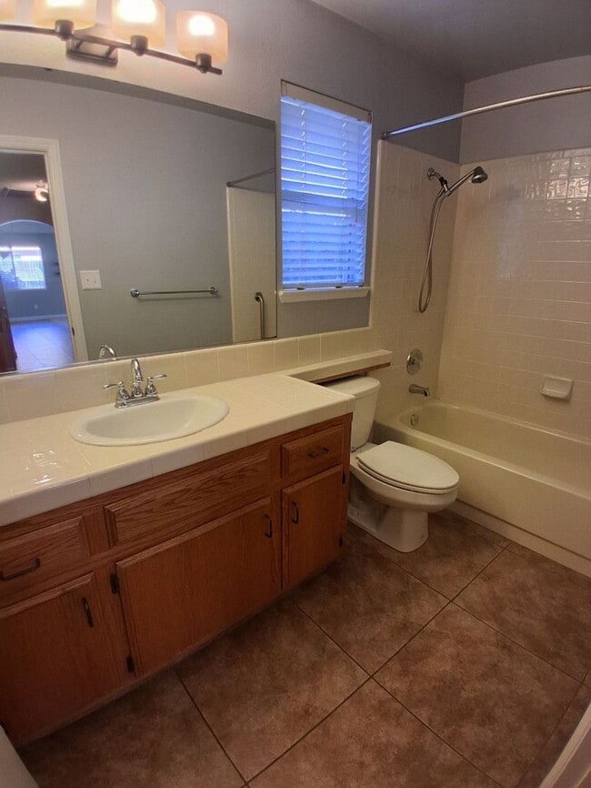 Building Photo - Beautiful Single-Story Home in Pheasant Run – Move-In Ready!