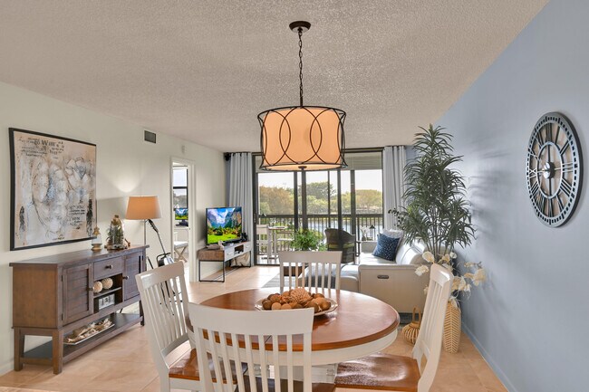 Building Photo - 1266 S Military Trail