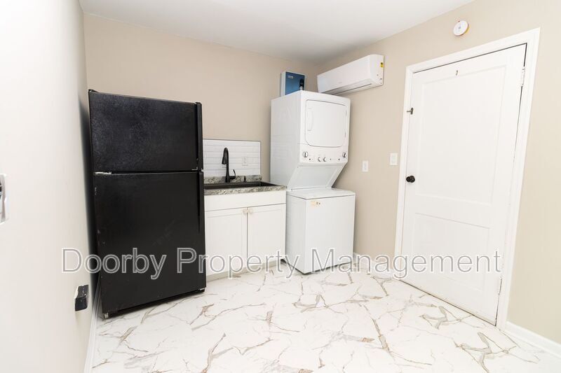 Building Photo - 1411 Marlboro Ave