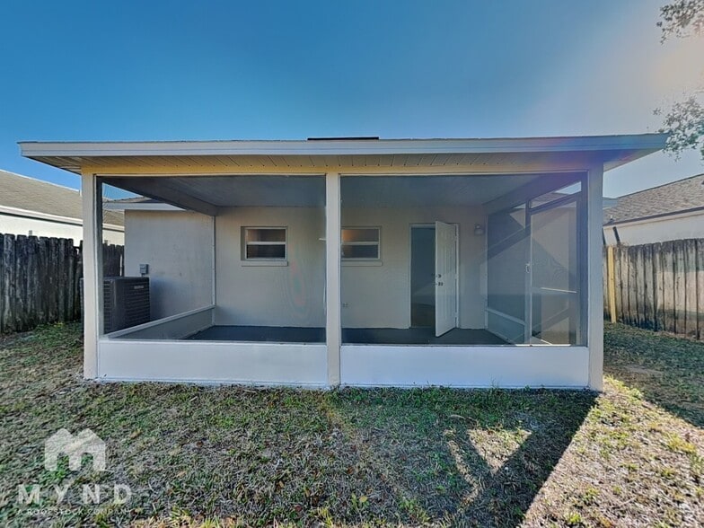 Building Photo - 5443 Cedar Ln