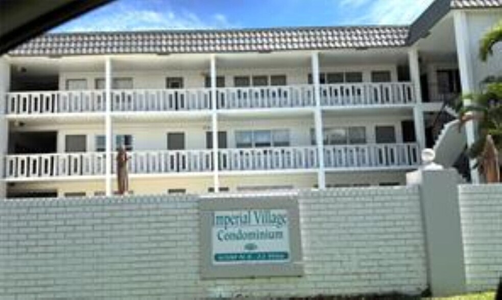 Building Photo - 6200 NE 22nd Way