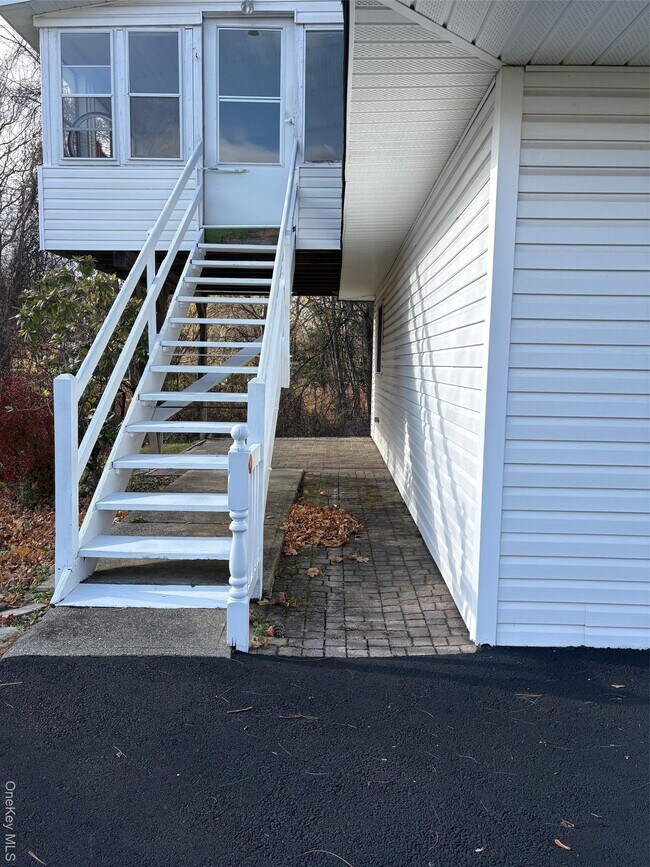 Building Photo - 58-60-60 Ridge Rd