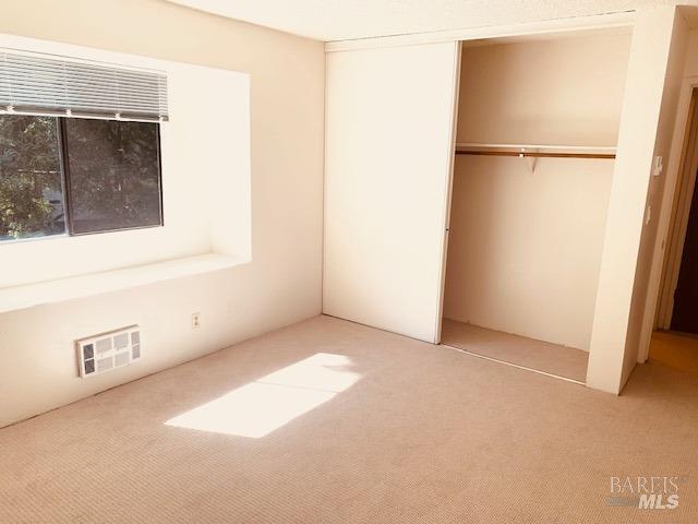 Building Photo - 1579 Lincoln Ave