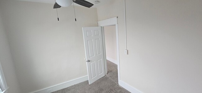 Building Photo - 901 N Ohio Ave