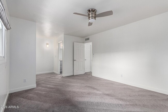 Building Photo - 1586 West Campbell Ave